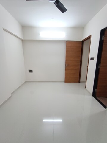 Room in 2 BHK Apartment at Ashwin CHS, Borivali West – for Rent