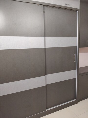 Room in 2 BHK Apartment at Neelkanth Sunberry, Ghansoli – for Rent