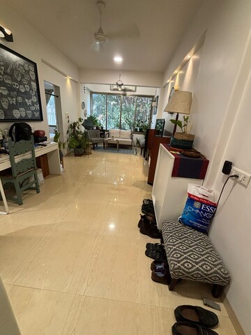1.5 BHK Apartment For Rent in Bandra West
