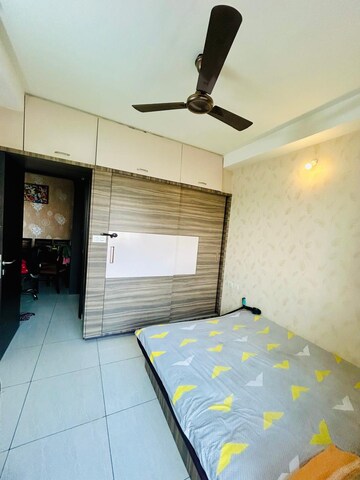 Room in 2 BHK Apartment at Mahindra Antheia, Pimpri – for Rent