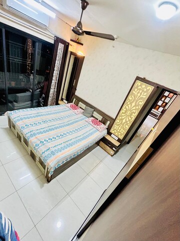 Room in 2 BHK Apartment at Mahindra Antheia, Pimpri – for Rent