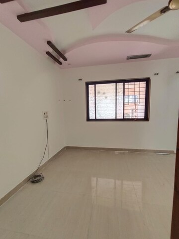 Room in 1 BHK Apartment at Siddhalaxmi Complex, Akurdi – for Sale
