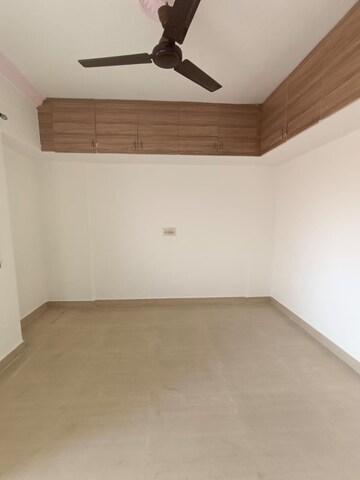 Room in 1 BHK Apartment at Siddhalaxmi Complex, Akurdi – for Sale