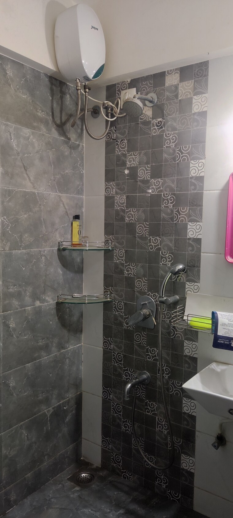 Bathroom, abrol-avirahi-heights 2 Bedroom 750 Sq.Ft. Apartment In Malad West Mumbai 8512080