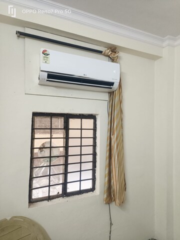 Room in 1 BHK Builder Floor at South Delhi – for Rent