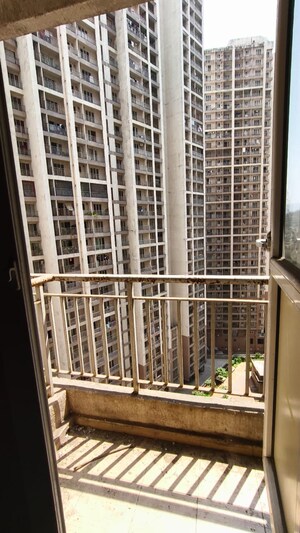 Balcony in 4 BHK Apartment at Indiabulls Greens, New Panvel – for Sale