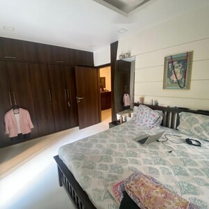 Room in 2 BHK Apartment at Bandra West – for Sale