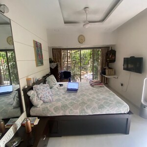 Room in 2 BHK Apartment at Bandra West – for Sale