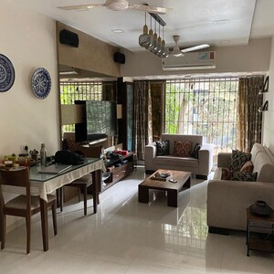 2 BHK Apartment For Sale in Bandra West