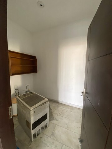 Room in 3 BHK Apartment at Ludhiana Airport – for Rent