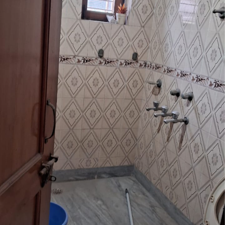 Attached Bathroom, sector 21 3 Bedroom 1600 Sq.Ft. Villa In Sector 21 Gurgaon 8512275