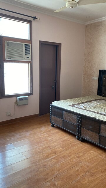 Room in 2 BHK Apartment at Peer Mucchalla – for Rent