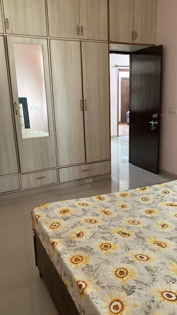 Room in 2 BHK Apartment at Peer Mucchalla – for Rent