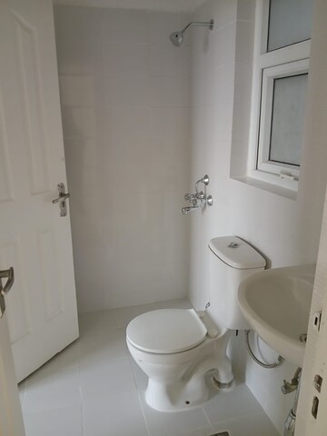 Bathroom in 3 BHK Apartment at BPTP Parkland Pride, Sector 77 – for Sale