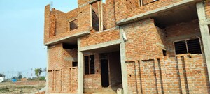   Plot at Modipuram – for Sale