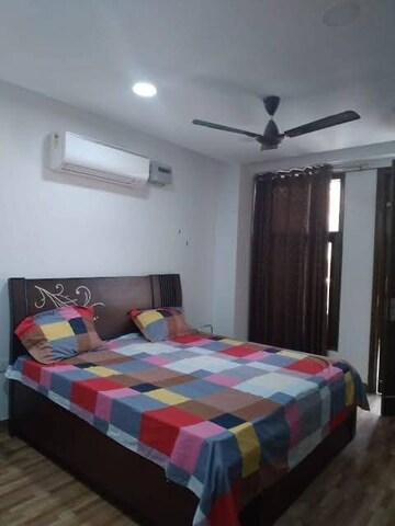 Room in 1 BHK Builder Floor at RWA Residential Society, Sector 40 – for Rent
