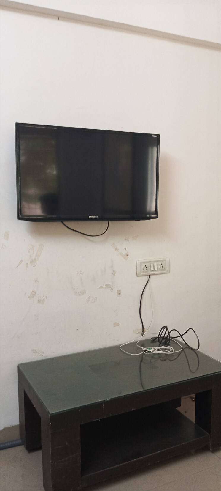 Room, lic colony 1 RK 300 Sq.Ft. Apartment In Lic Colony Mumbai 8512368