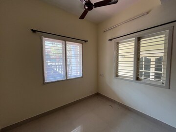 Room in 3 BHK Builder Floor at Hsr Layout – for Rent