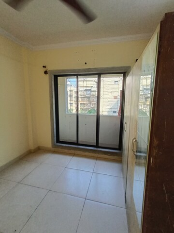 Room in 1 BHK Apartment at Sanpada – for Rent