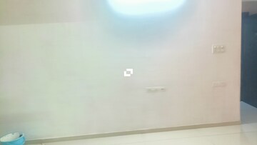 Room in 3 BHK Apartment at Kolte Patil Life Republic, Hinjewadi – for Rent