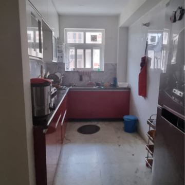 Kitchen in 2.5 BHK Builder Floor at Sector 23 – for Rent