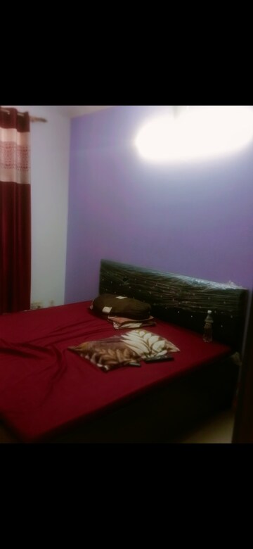 Room in 2 BHK Apartment at Penta Homes, Vip Road – for Rent