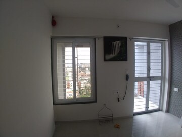 Room in 3 BHK Apartment at Kolte Patil Life Republic, Hinjewadi – for Rent