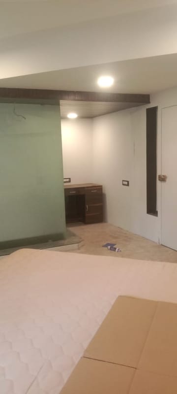 Room in 3 BHK Penthouse at Seawoods Estates Nri Complex, Seawoods Sector 58 – for Rent