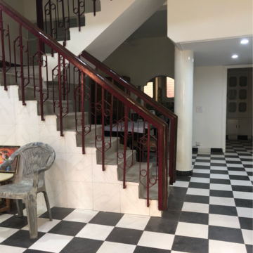 Living Room in 3.5 BHK Villa at Sector 23 – for Rent