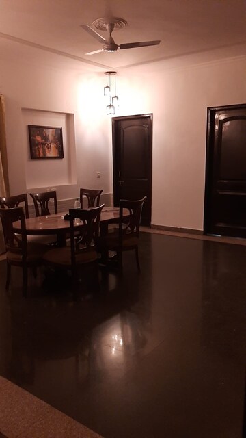 Living Room in 3 BHK Builder Floor at Sector 46 – for Rent
