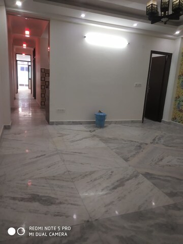 Room in 3 BHK Builder Floor at Malviya Nagar – for Sale