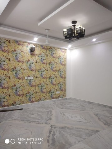 Room in 3 BHK Builder Floor at Malviya Nagar – for Sale