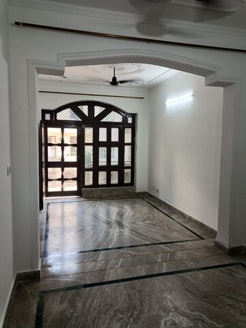 1 BHK Builder Floor For Rent in Sector 47