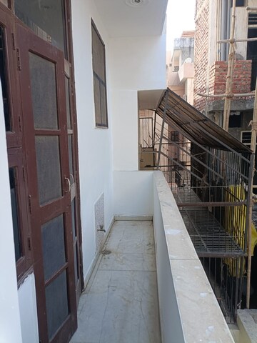 Balcony in 1 BHK Builder Floor at Sector 47 – for Rent