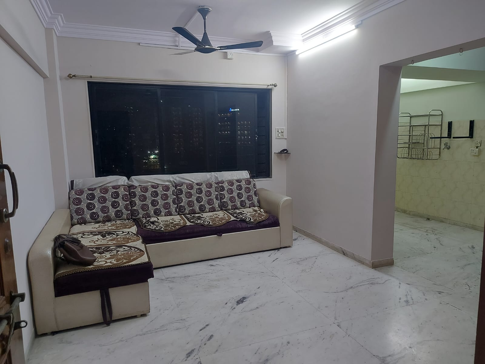 1 BHK Apartment For Rent in Everest Gardens CHS