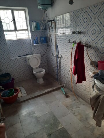 Attached Bathroom in 4 BHK Independent House at Tonk Road – for Rent