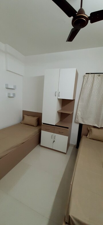 Room in  Pg at Shivajinagar – for Rent