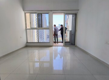 Room in 3 BHK Apartment at Godrej Boulevard, Manjari – for Rent