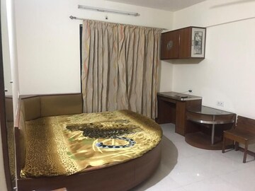 Room in 2 BHK Apartment at Konark Splendour, Kalyani Nagar – for Rent