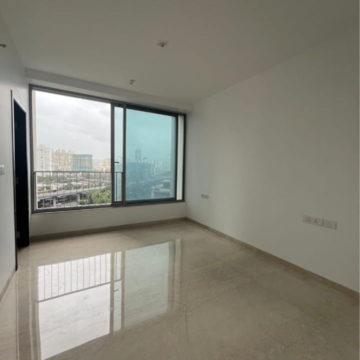 Room in 5 BHK Apartment at Kalpataru Vienta, Ashok Nagar – for Rent