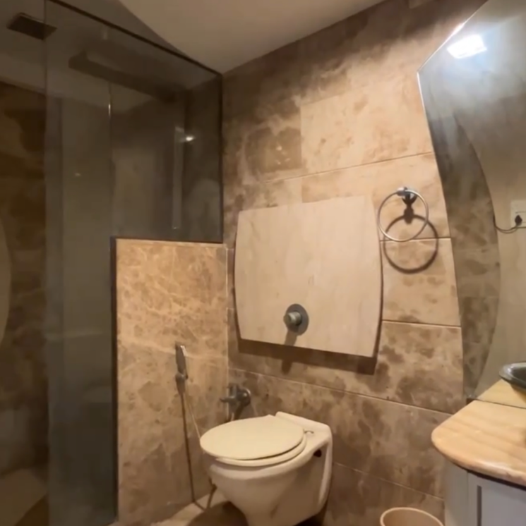 Attached Bathroom, kalpataru-vienta 5 Bedroom 2000 Sq.Ft. Apartment In Ashok Nagar Mumbai 8512642