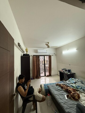 Room in 1 BHK Apartment at Camelot Society, Viman Nagar – for Rent