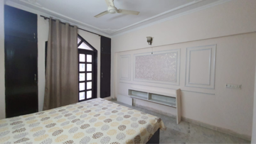 Room in 3 BHK Builder Floor at Greater Kailash I – for Rent