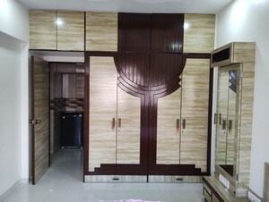 Room in 1 BHK Apartment at Tardeo – for Sale