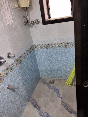 Bathroom in 1 BHK Apartment at Tardeo – for Sale