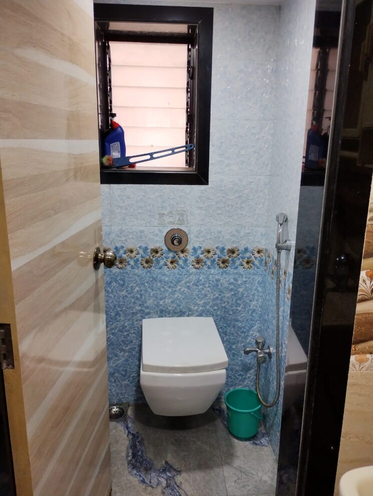 Bathroom, tardeo 1 Bedroom 515 Sq.Ft. Apartment In Tardeo Mumbai 8512693