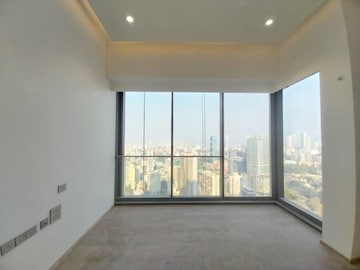 Room in 4 BHK Apartment at Rustomjee Crown, Prabhadevi – for Rent