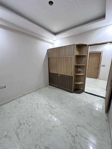 Room in 2 BHK Apartment at Ansal Height 86, Sector 86 – for Rent