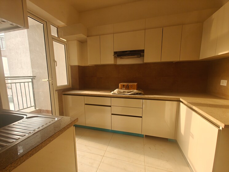 Kitchen, godrej-meridien 3 Bedroom 1855 Sq.Ft. Apartment In Sector 106 Gurgaon 8512710