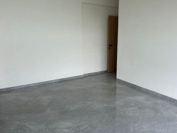 Room in 1 BHK Apartment at Vaishnavi Dham Complex, Asangaon – for Sale